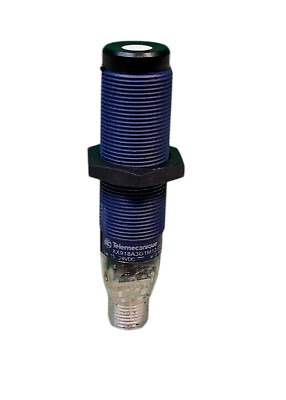 XX918A3G1M12J72 - Ultrasonic sensors XX, ultrasonic sensor, 24 VDC 0 10 ...